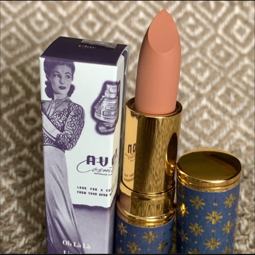 Lipstick - Picture 2 of 3